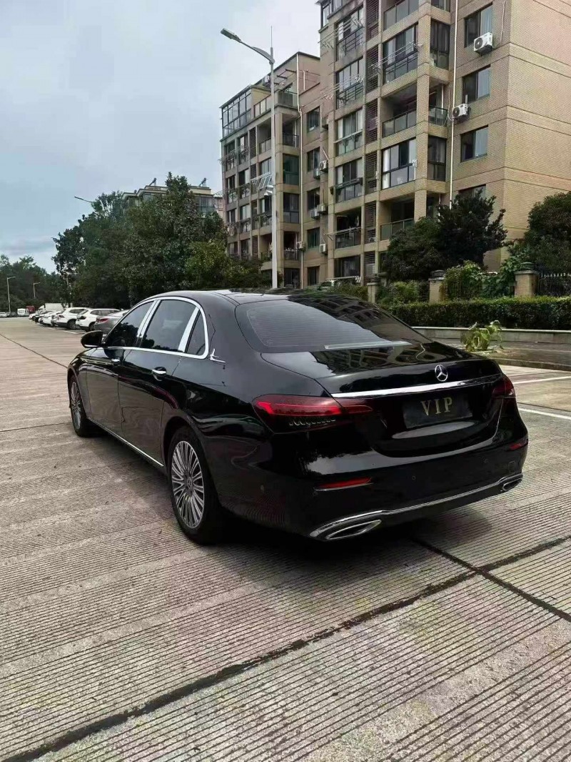 金华23年奔驰E8