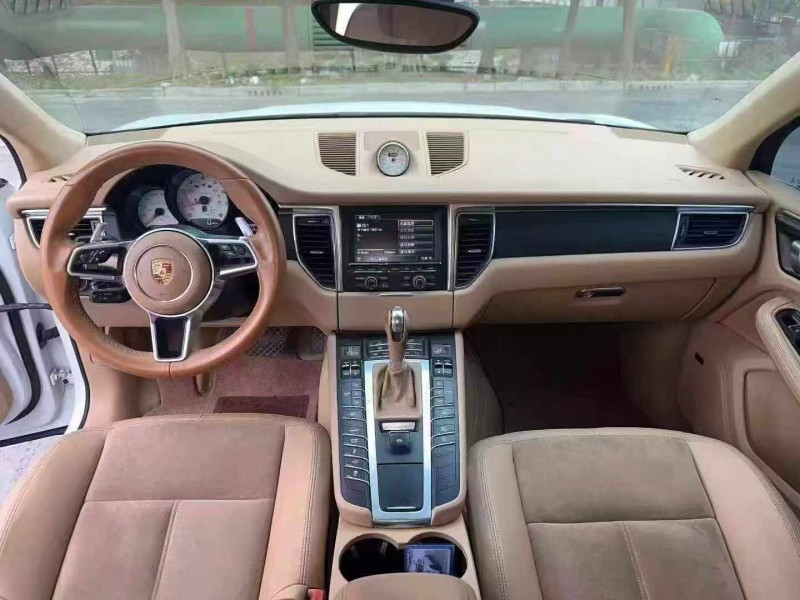 南平15年保时捷Macan6