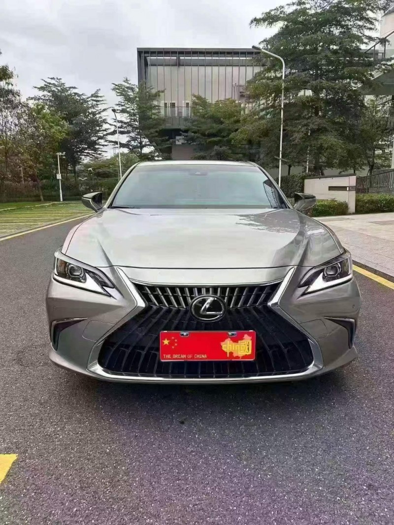 广州16年雷克萨斯ES1