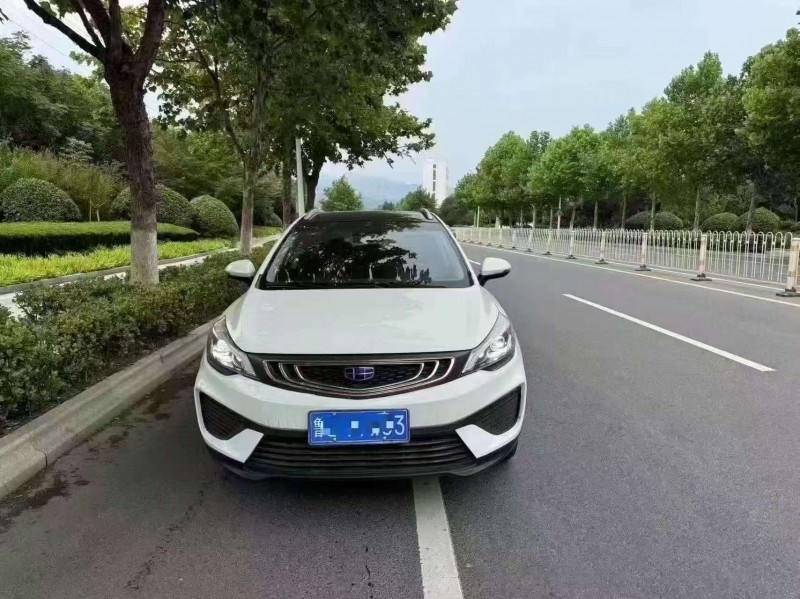 东营19年吉利帝豪1