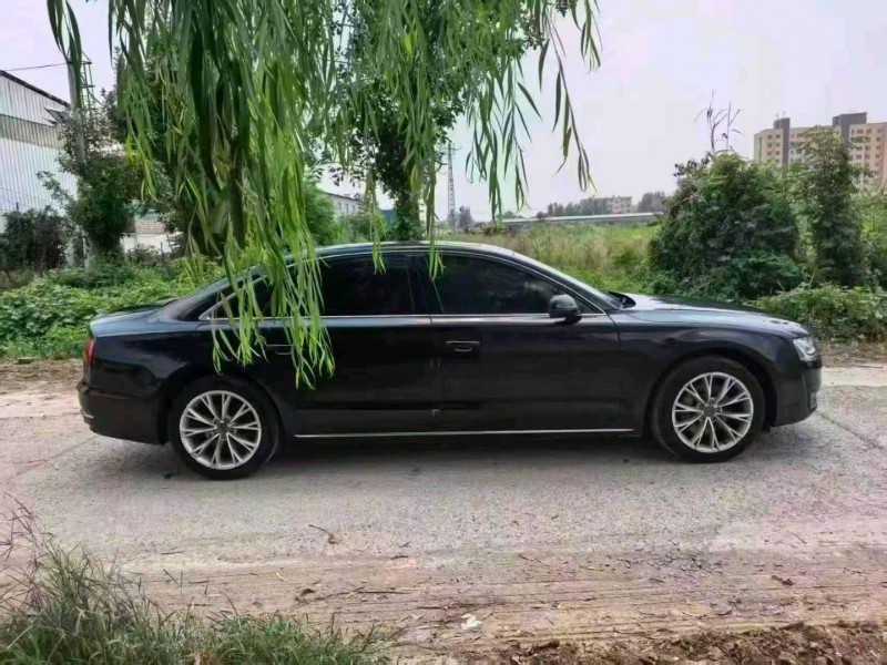 潍坊12年奥迪A8L4