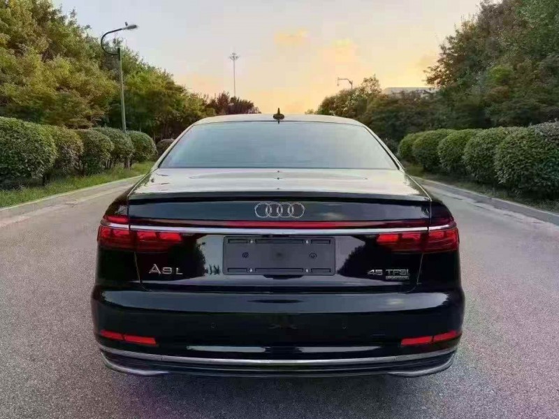 烟台26年奥迪A8L9