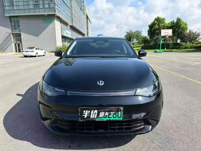 南通25年零跑汽车C011
