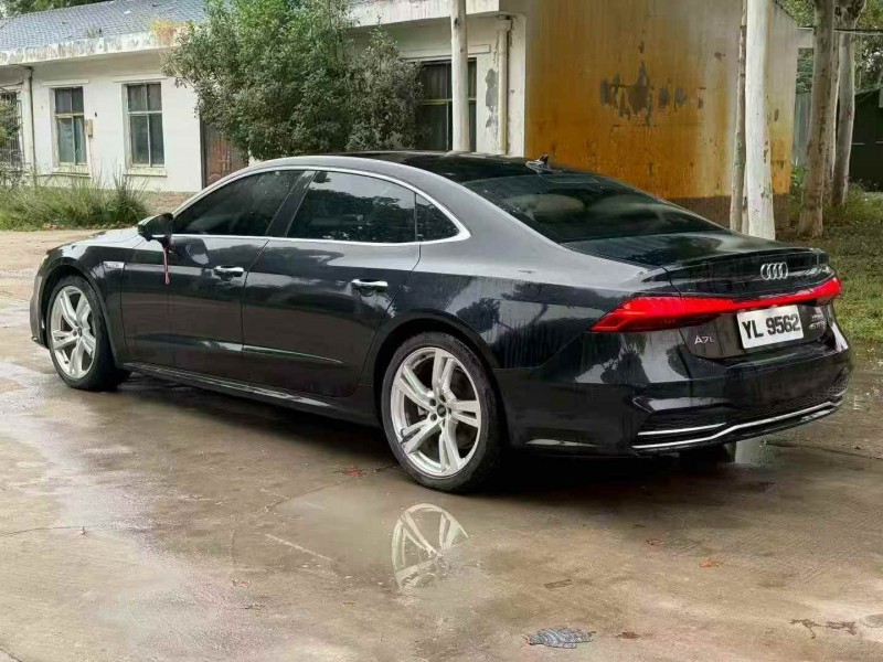 郑州23年奥迪A7L8