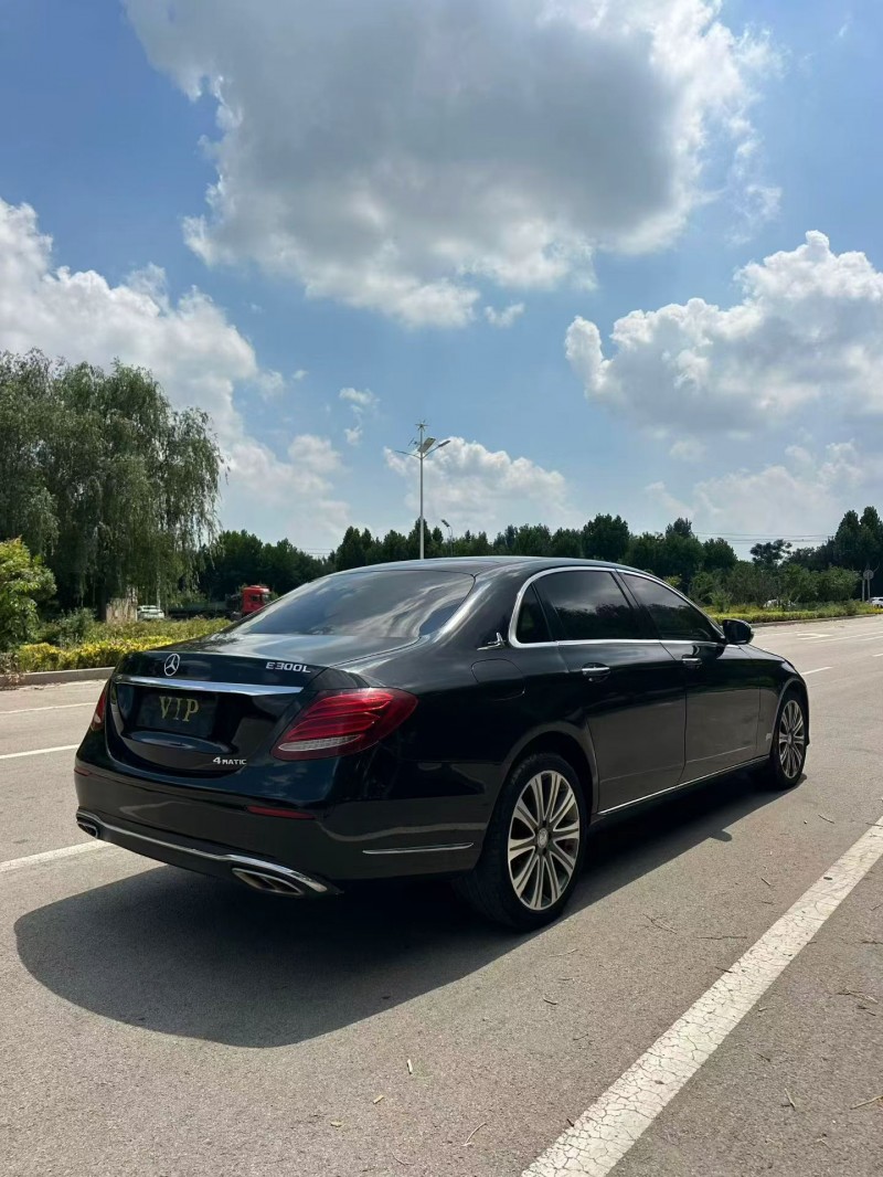 东营17年奔驰E9