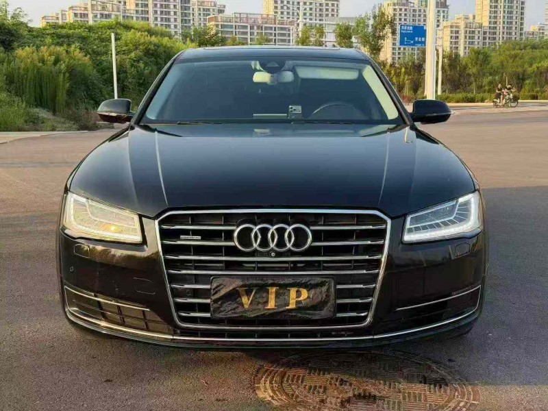 石家庄17年奥迪A8L1