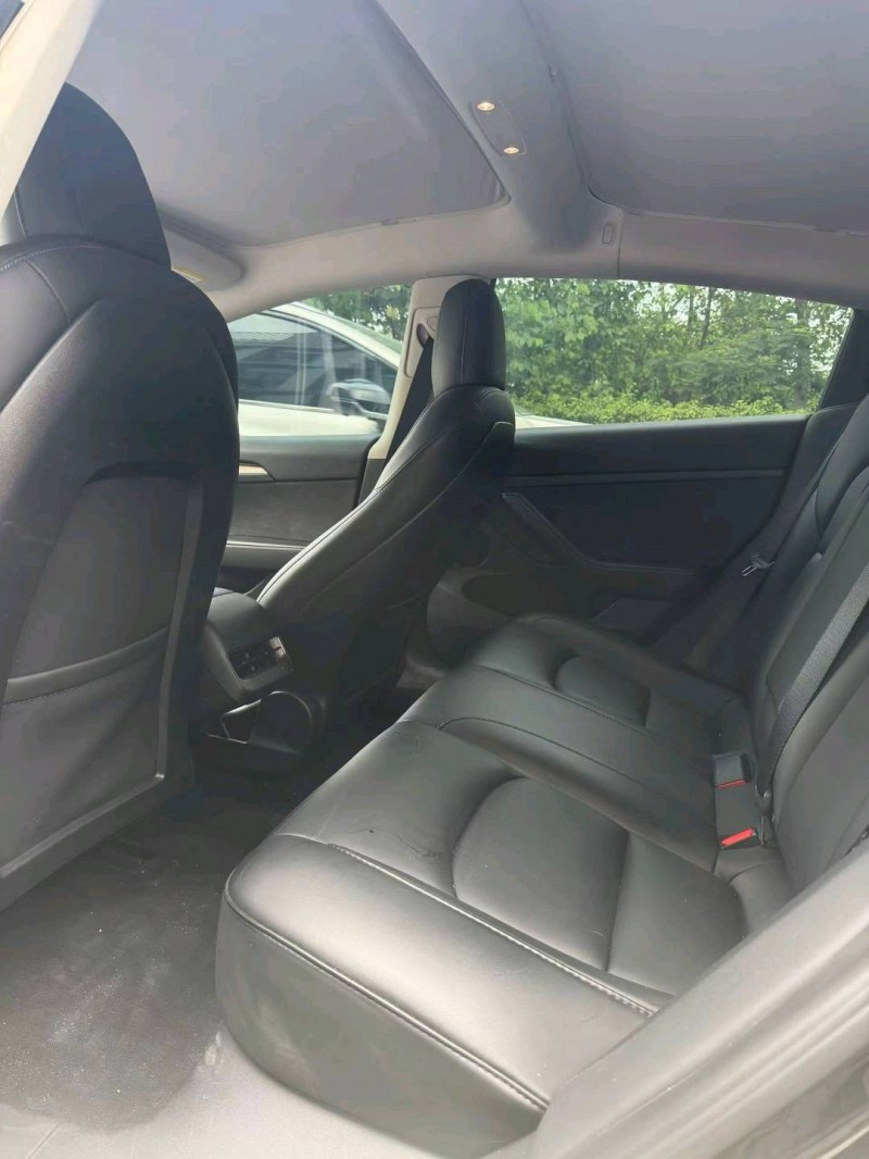 广州23年特斯拉MODEL 37