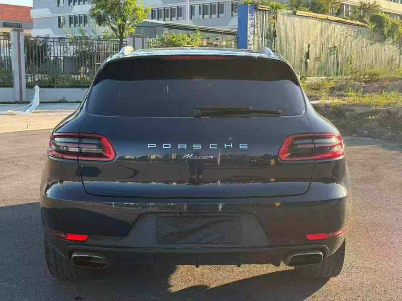 张家口16年保时捷Macan6