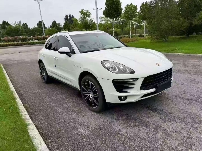 枣庄15年保时捷Macan3