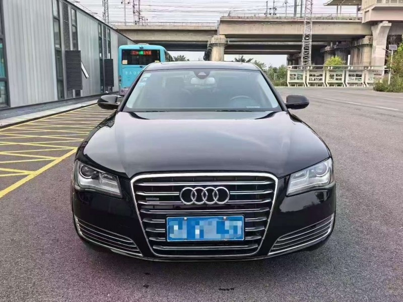 天津14年奥迪A8L1