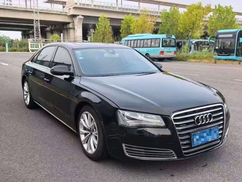 天津14年奥迪A8L3