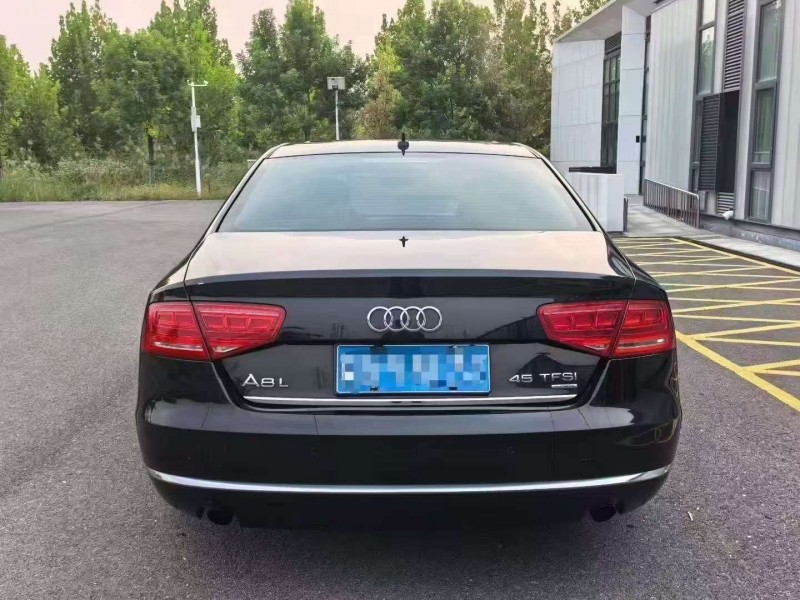 天津14年奥迪A8L9