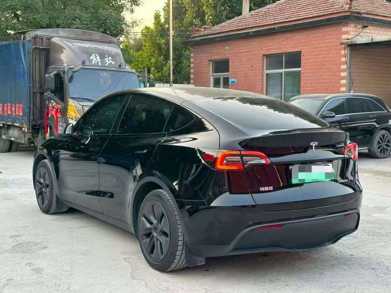 淄博24年特斯拉MODEL Y8