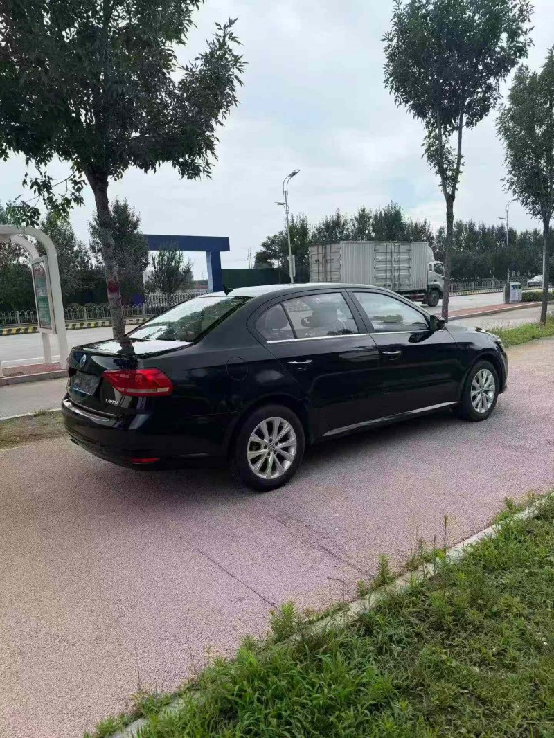 枣庄15年大众朗逸8