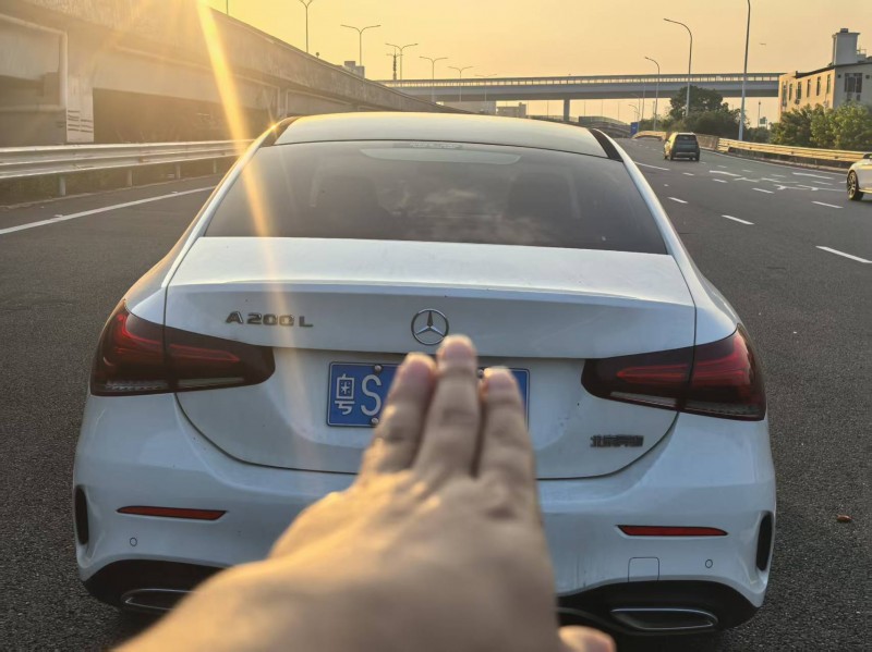 广州20年奔驰A8