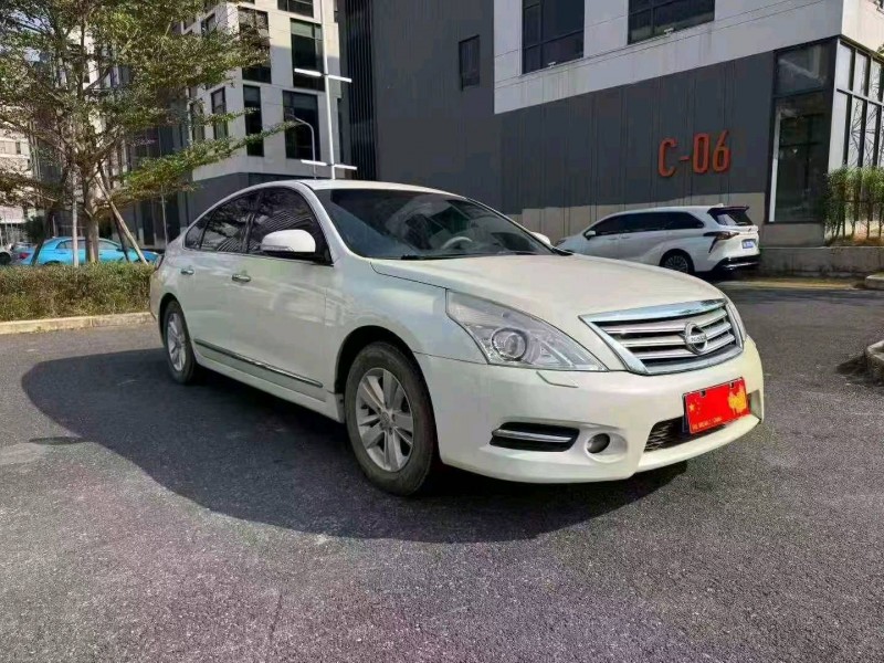广州12年日产天籁2