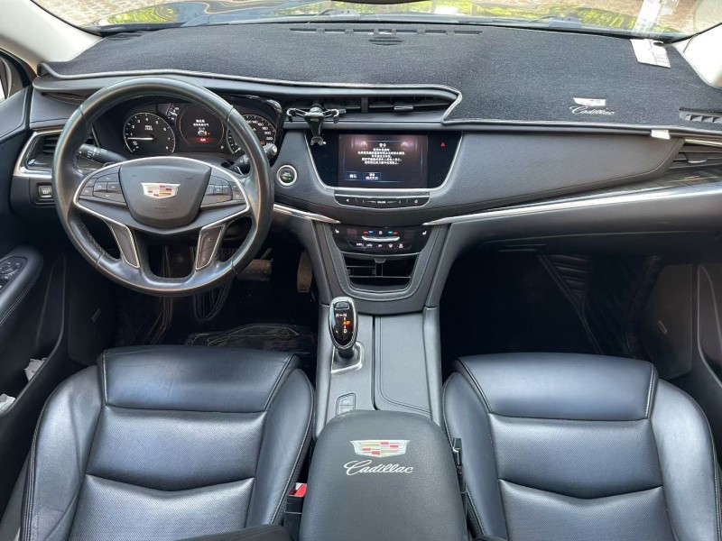 济宁18年凯迪拉克XT54