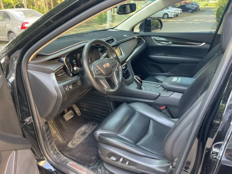 济宁18年凯迪拉克XT58