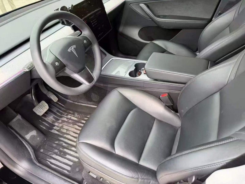 济宁24年特斯拉MODEL Y4