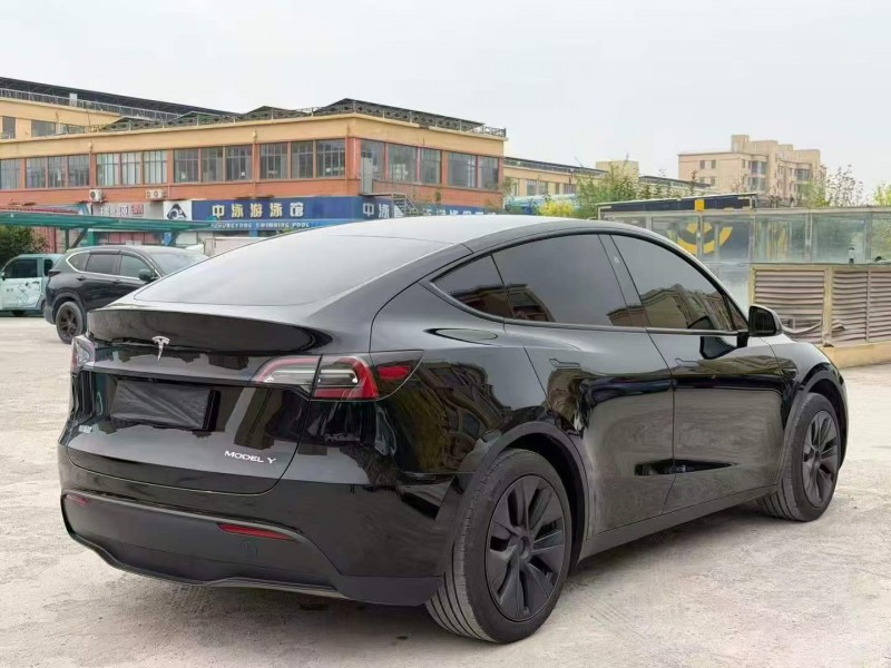济宁24年特斯拉MODEL Y7