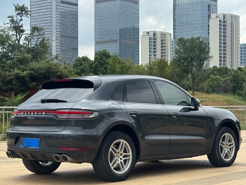 昆明22年保时捷Macan2