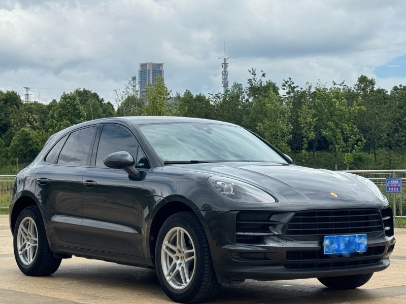 昆明22年保时捷Macan3
