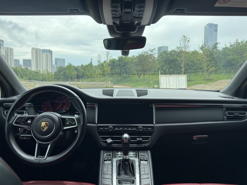 昆明22年保时捷Macan9