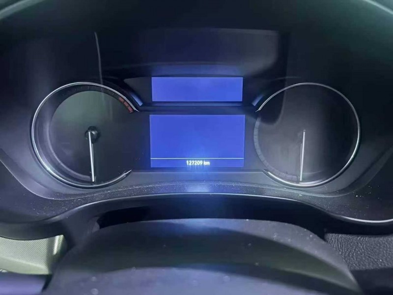 常德19年凯迪拉克XT47