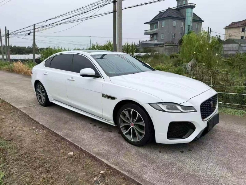 绍兴22年捷豹XFL3