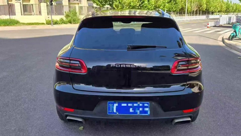 秦皇岛15年保时捷Macan9