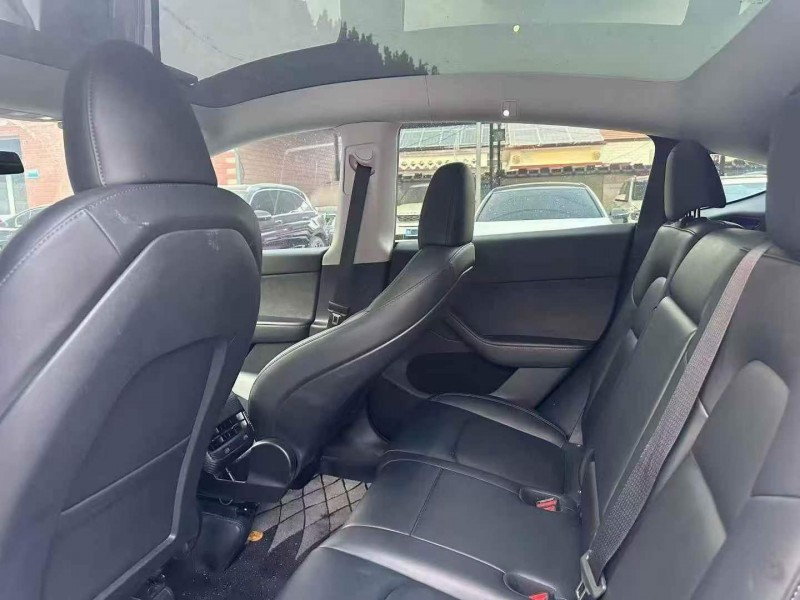 淄博24年特斯拉MODEL Y6