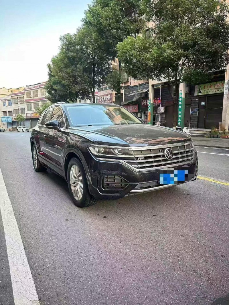 湘潭21年大众途锐3