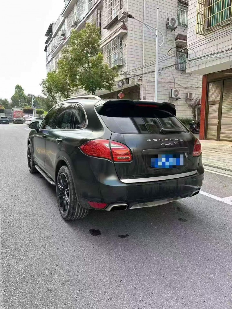 湘潭14年保时捷卡宴9