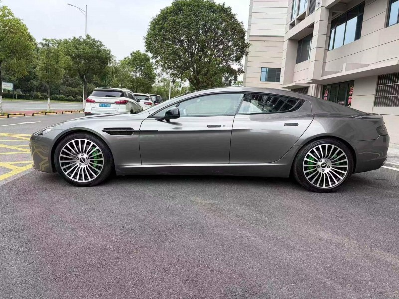 潍坊14年阿斯顿·马丁Rapide2