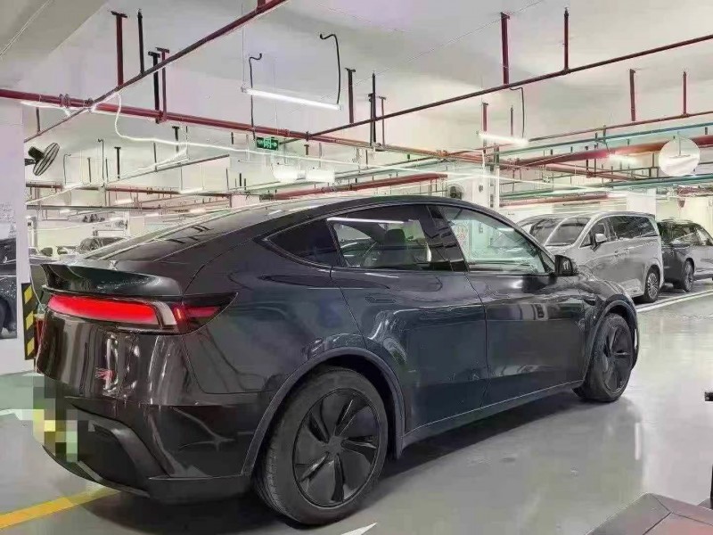 深圳25年特斯拉MODEL Y8
