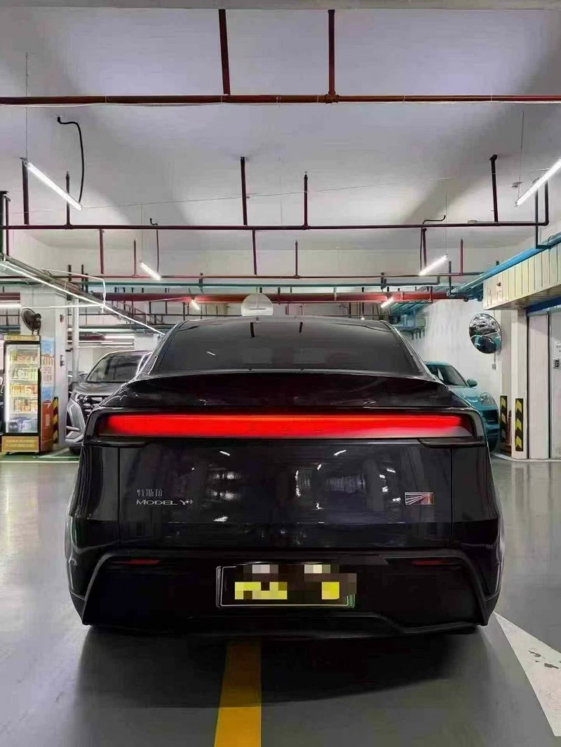 深圳25年特斯拉MODEL Y9