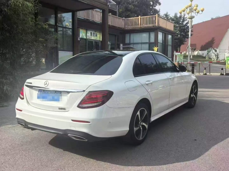 潍坊18年奔驰E8