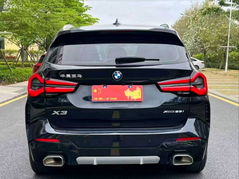 广州23年宝马X36