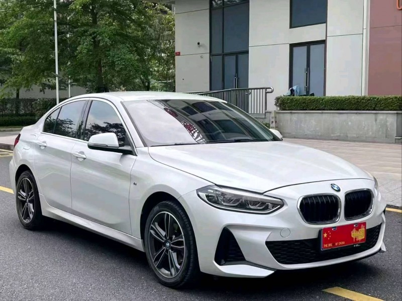 广州23年宝马1系2
