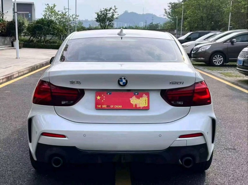 广州23年宝马1系6