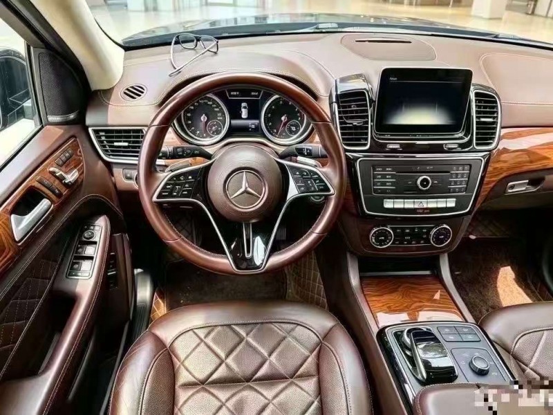 烟台17年奔驰GLS4