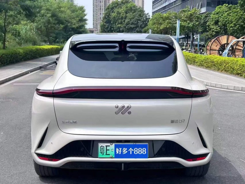 东莞23年智己LS74