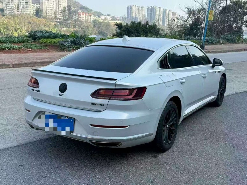 泉州19年大众CC8