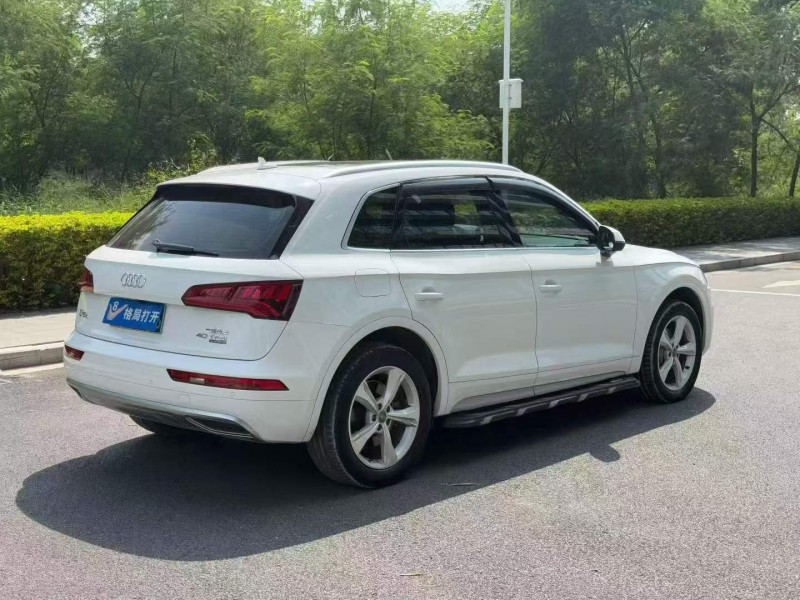广州19年奥迪Q56