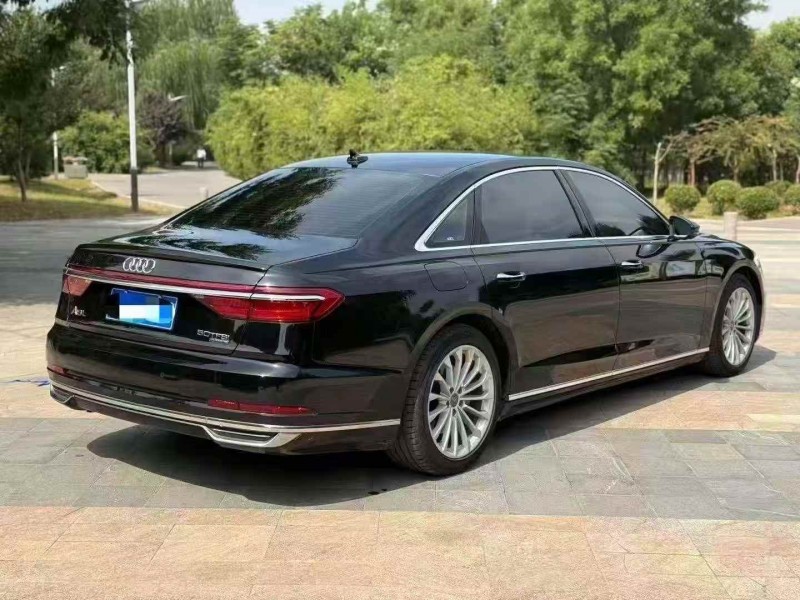 枣庄21年奥迪A8L8
