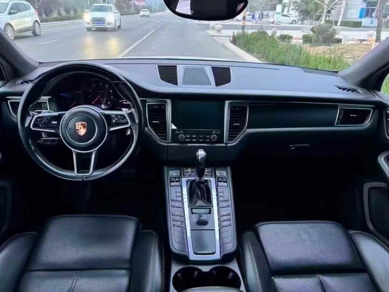 枣庄18年保时捷Macan4
