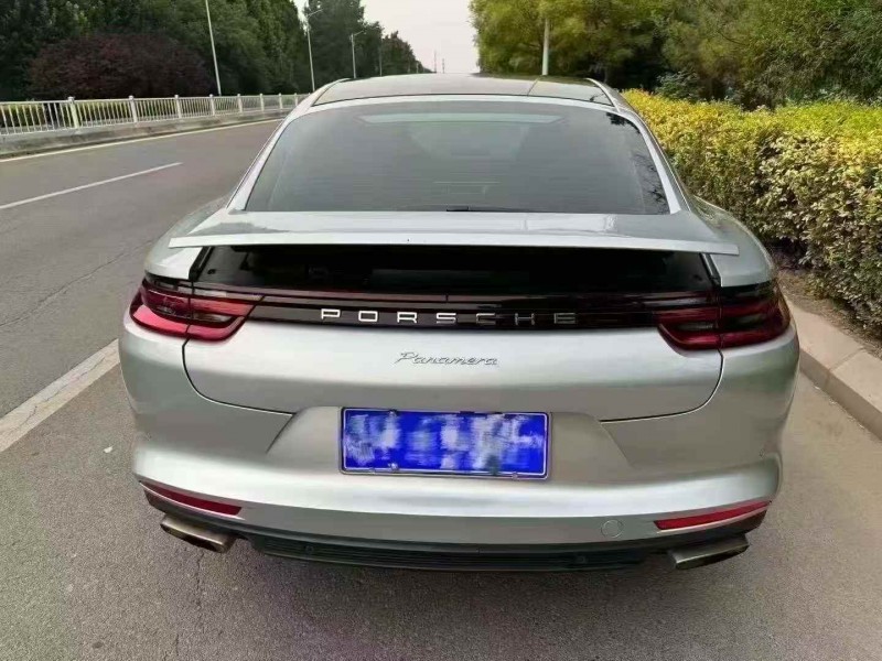 东营18年保时捷帕拉梅拉7