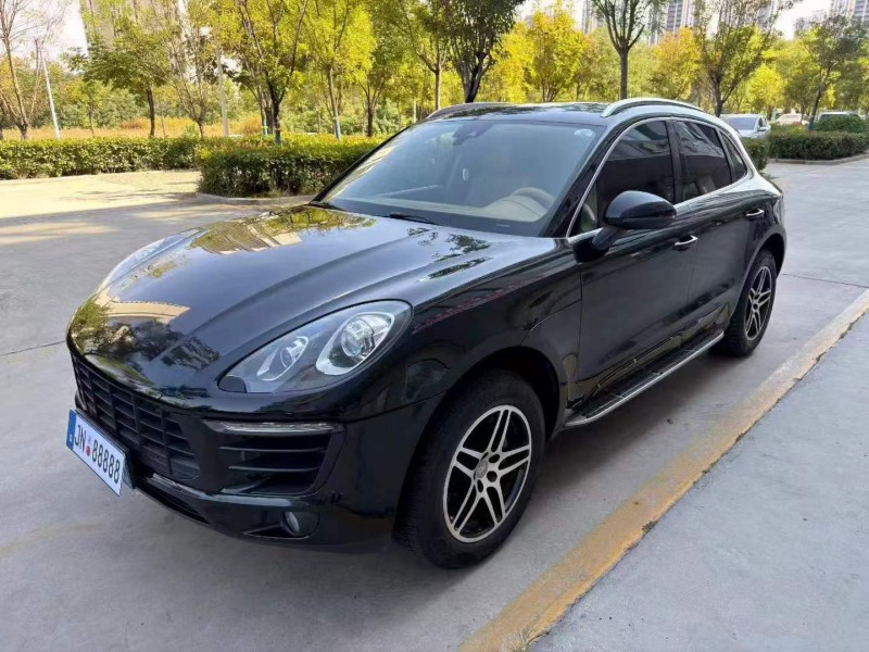 济宁17年保时捷Macan2