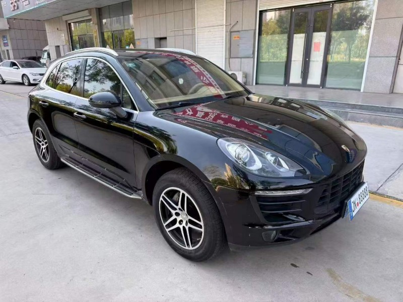 济宁17年保时捷Macan3