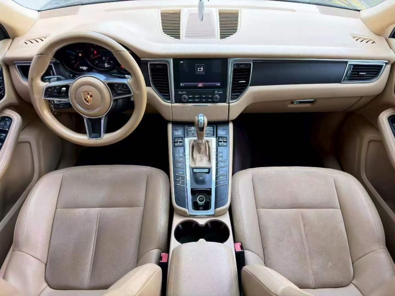 济宁17年保时捷Macan5